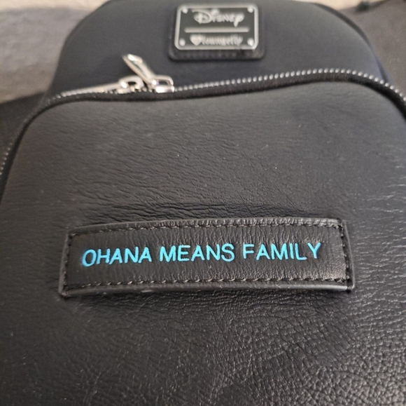 Loungefly Disney Lilo & Stitch Mini Backpack And Coin Purse - BoxLunch Exclusive - Picture 10 of 12